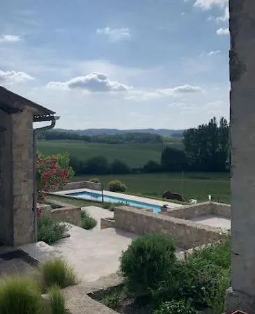 Avec Acces A Piscine Partagee - Linge Non Fourni